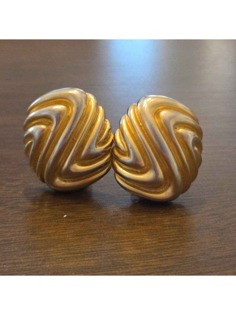 Les Bernard Gold Tone Chunky  Clip-on Earrings